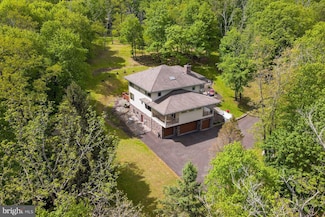 282 Aqueduct Rd, Washington Crossing, PA 18977