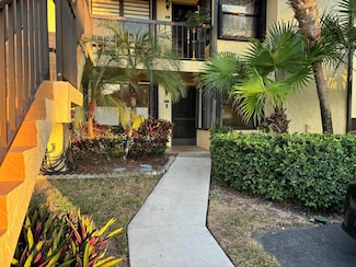 4704 Lucerne Lakes Blvd E Unit 102, Lake Worth, FL 33467
