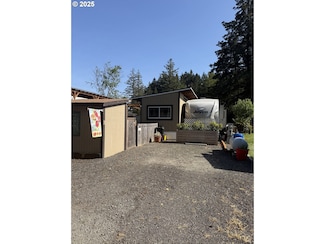 29652 Jeans Rd Unit 35, Veneta, OR 97487