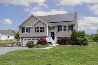 38 Pleasant View Dr, Hope Valley, RI 02832