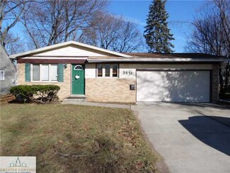 3821 Wedgewood Dr, Lansing, MI 48911