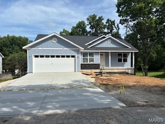 211 Easy St, de Soto, MO 63020