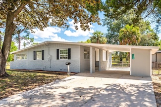 2945 Oakcove Ln, Jacksonville, FL 32277