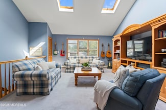 1 Olive St, Fords, NJ 08863