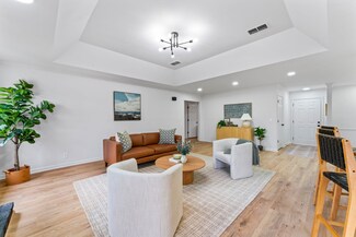 2109 River Chase Dr, Murfreesboro, TN 37128