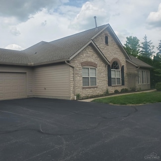 9244 Elizabeth Ln, Mason, OH 45040