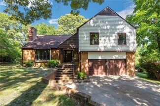5005 Warfield Dr, Greensboro, NC 27406