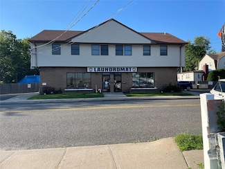 7 Locust Ave, Babylon, NY 11702