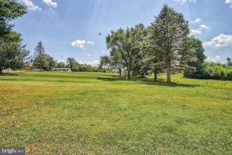 51 Old York Rd, Dillsburg, PA 17019