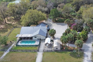 22051 N River Rd, Alva, FL 33920