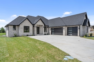 2025 N Unbridled Ct, Springfield, MO 65802