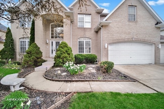 3421 Goldfinch Dr, Naperville, IL 60564