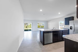 6243 NW Kukui Ct, Port St. Lucie, FL 34983