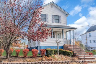 34 Boehmhurst Ave, Sayreville, NJ 08872