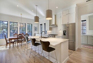 211 Freeman St, Mount Pleasant, SC 29464