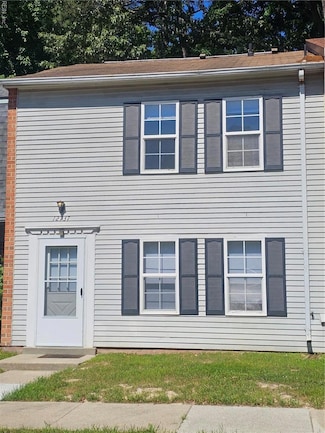 12737 Woodside Ln, Newport News, VA 23602