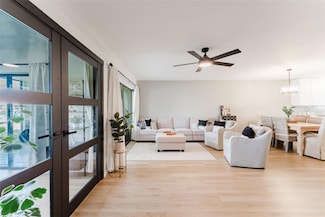 1005 Republic Ct, Deerfield Beach, FL 33442