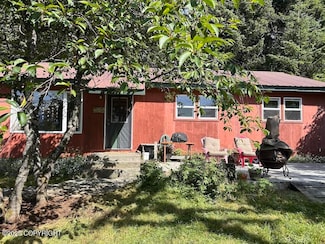 345 Lynnvue Dr, Haines, AK 99827