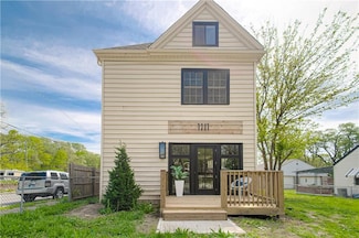 1301 Bales Ave, Kansas City, MO 64127