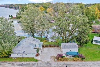 114 Ems W29 Ln, North Webster, IN 46555