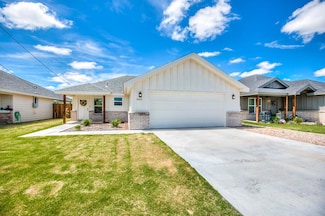 909 E 39th St, San Angelo, TX 76903