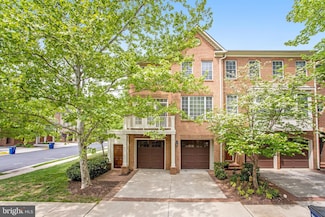 141 Herndon Mill Cir, Herndon, VA 20170