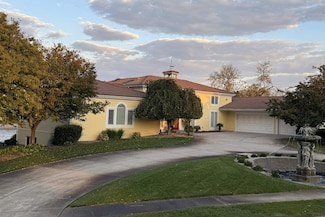 2052 W Camino Real St, Columbus, NE 68601