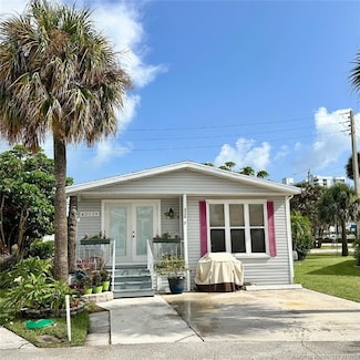 2129 Nettles Blvd, Jensen Beach, FL 34957