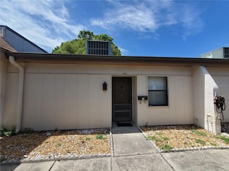1406 Arrowhead Cir W, Clearwater, FL 33759
