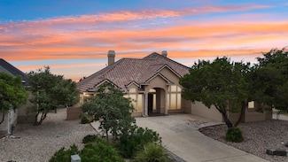 2050 Summit Crest Dr, Kerrville, TX 78028