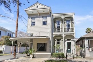 1241 Josephine St, New Orleans, LA 70130