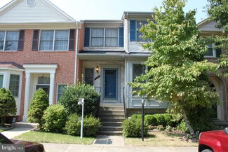 9077 Golden Sunset Ln, Springfield, VA 22153