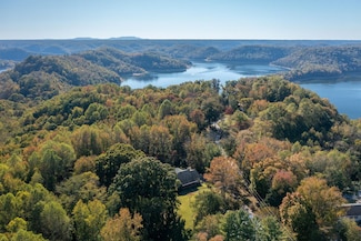 2139 Austin Bottom Rd, Baxter, TN 38544