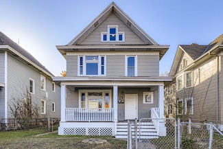 830 University Ave W, Saint Paul, MN 55104