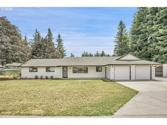 14333 SE Morning Sun Ct, Clackamas, OR 97015