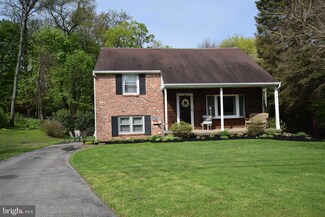 725 Girard Ave, Swarthmore, PA 19081