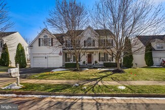 35793 Park Heights Cir, Round Hill, VA 20141