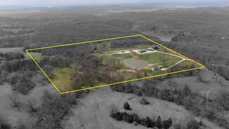 12501 Arrow Wood Dr, Tebbetts, MO 65080