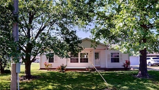 458 E Elm St, Moundville, MO 64771