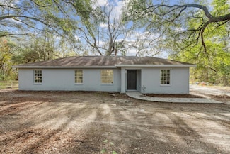 110 Gus Gordon Rd, Hawthorne, FL 32640