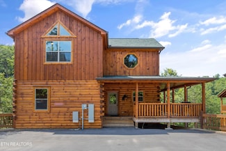 2180 Bear Haven Way, Sevierville, TN 37862