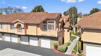 62 Marbella Aisle, Irvine, CA 92614