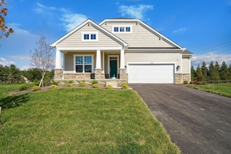 1533 Maple Heights Dr, Delaware, OH 43015