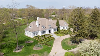 245 Maple Row, Northfield, IL 60093