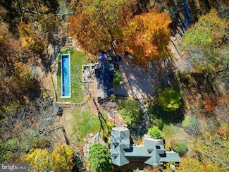 5960 Honey Hollow Rd, Doylestown, PA 18902