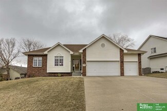 1701 S Fillmore St, Papillion, NE 68046