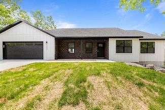 1212 Emory Creek Blvd, Branson, MO 65616
