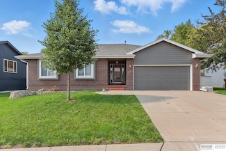 710 Cedar View Ln, Bellevue, NE 68123