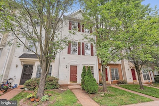 2418 Dew Meadow Ct, Herndon, VA 20171