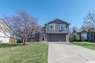 6463 N 113th Cir, Omaha, NE 68164